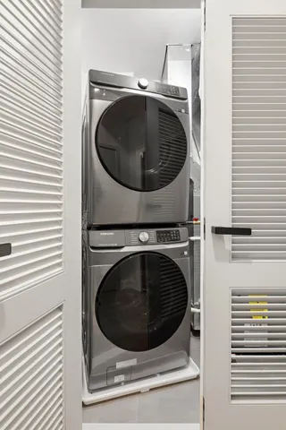 $829,000 | 192 Cambridge Avenue, Unit 1, Jersey City, NJ 07307