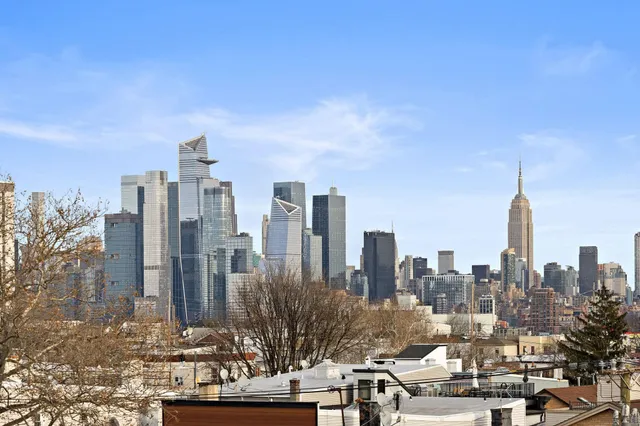 $829,000 | 192 Cambridge Avenue, Unit 1, Jersey City, NJ 07307