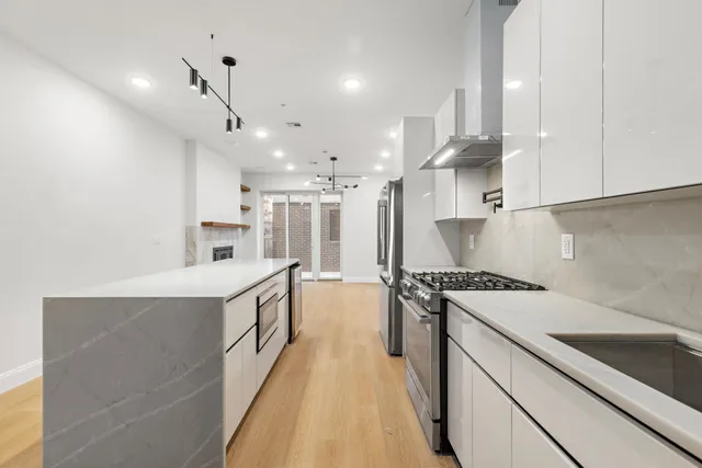 $829,000 | 192 Cambridge Avenue, Unit 1, Jersey City, NJ 07307