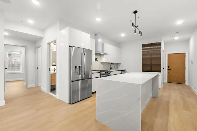 $829,000 | 192 Cambridge Avenue, Unit 1, Jersey City, NJ 07307