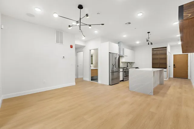 $829,000 | 192 Cambridge Avenue, Unit 1, Jersey City, NJ 07307