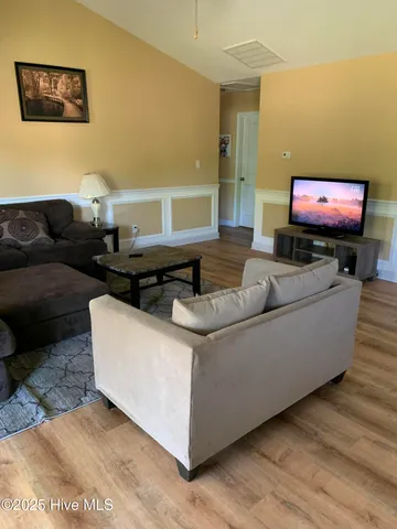 $1,950 | 500 North Dyson Street, Holly Ridge, NC 28445