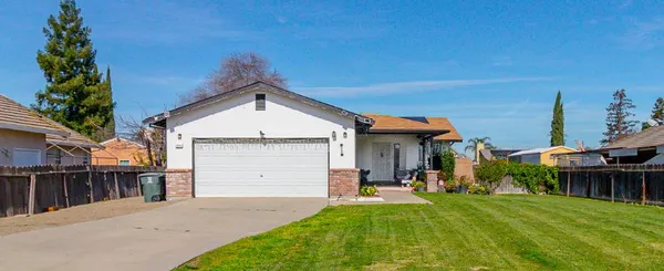$395,000 | 13301 Bentley Street, Waterford, CA 95386