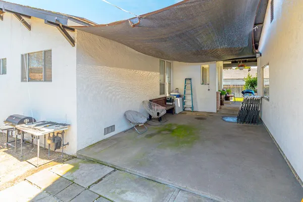 $395,000 | 13301 Bentley Street, Waterford, CA 95386