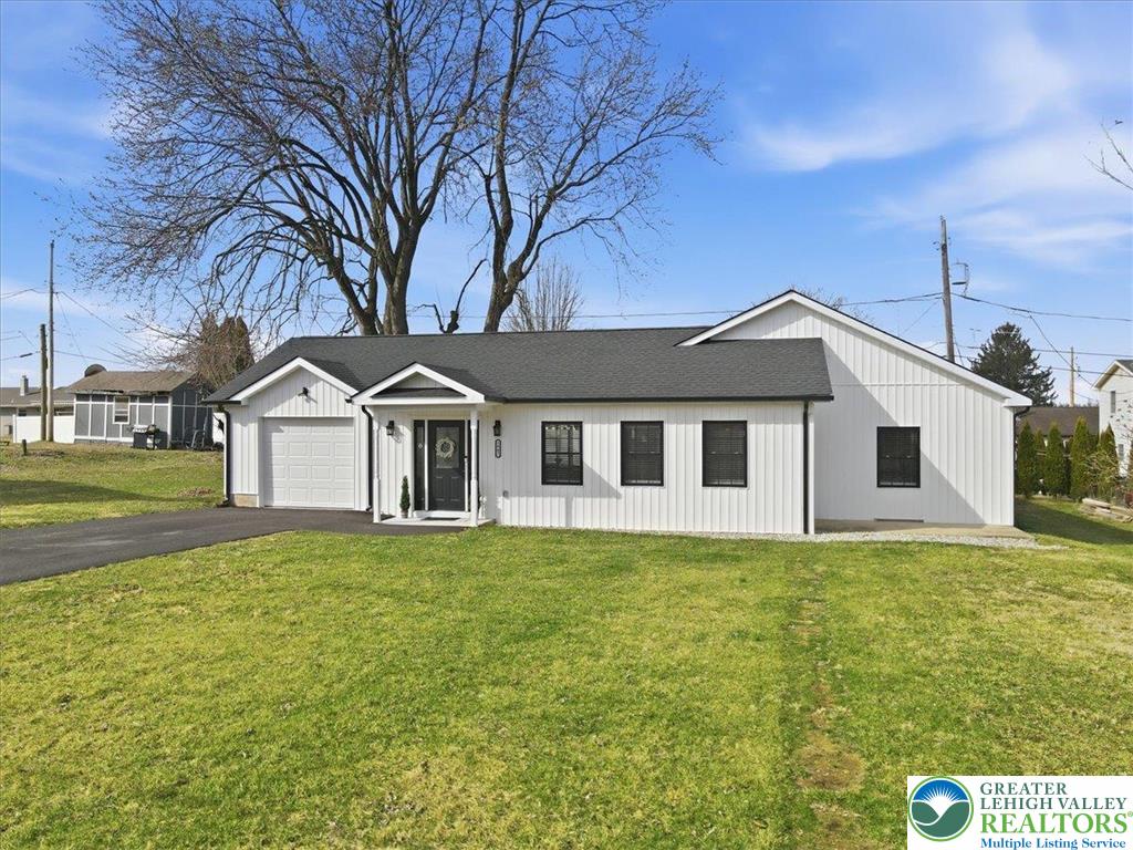 1647 4th Street Bethlehem, PA 18020 - Photo 4 of 54 Front View