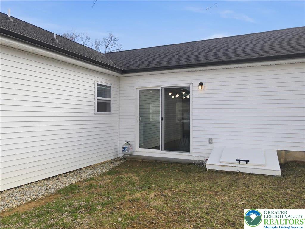 1647 4th Street Bethlehem, PA 18020 - Photo 43 of 54 Back Yard/ Sliders