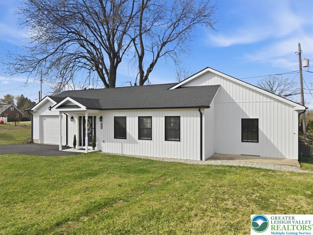 1647 4th Street Bethlehem, PA 18020 - Photo 47 of 54 Front/Highlighting Additon