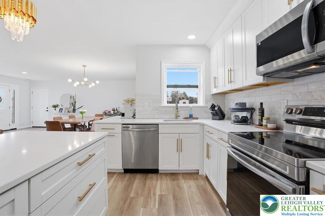 1647 4th Street Bethlehem, PA 18020 - Photo 6 of 54 Kitchen/Stainless Appliances