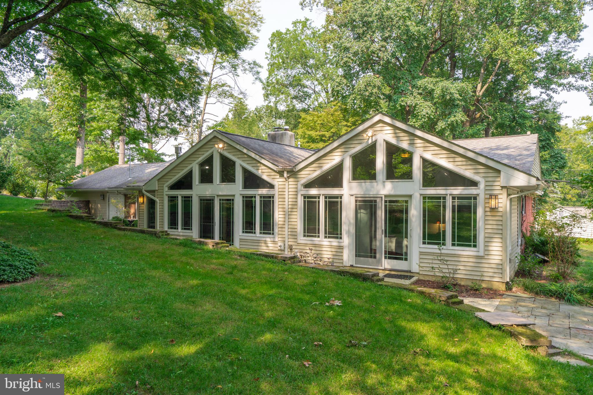 489 Woodhill Road Wayne, PA 19087 - Photo 1 of 48
