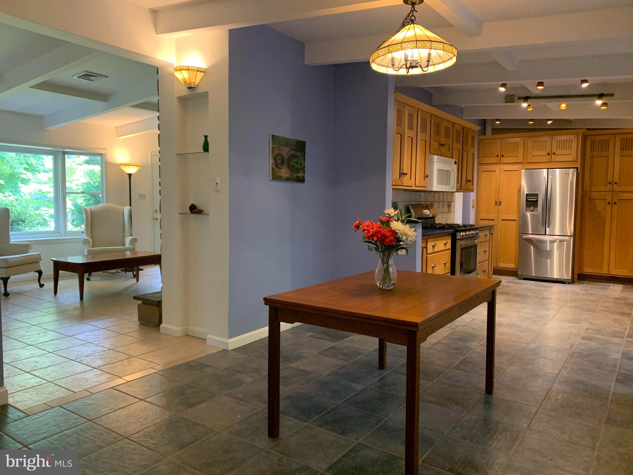 489 Woodhill Road Wayne, PA 19087 - Photo 11 of 48 Open Dining Area