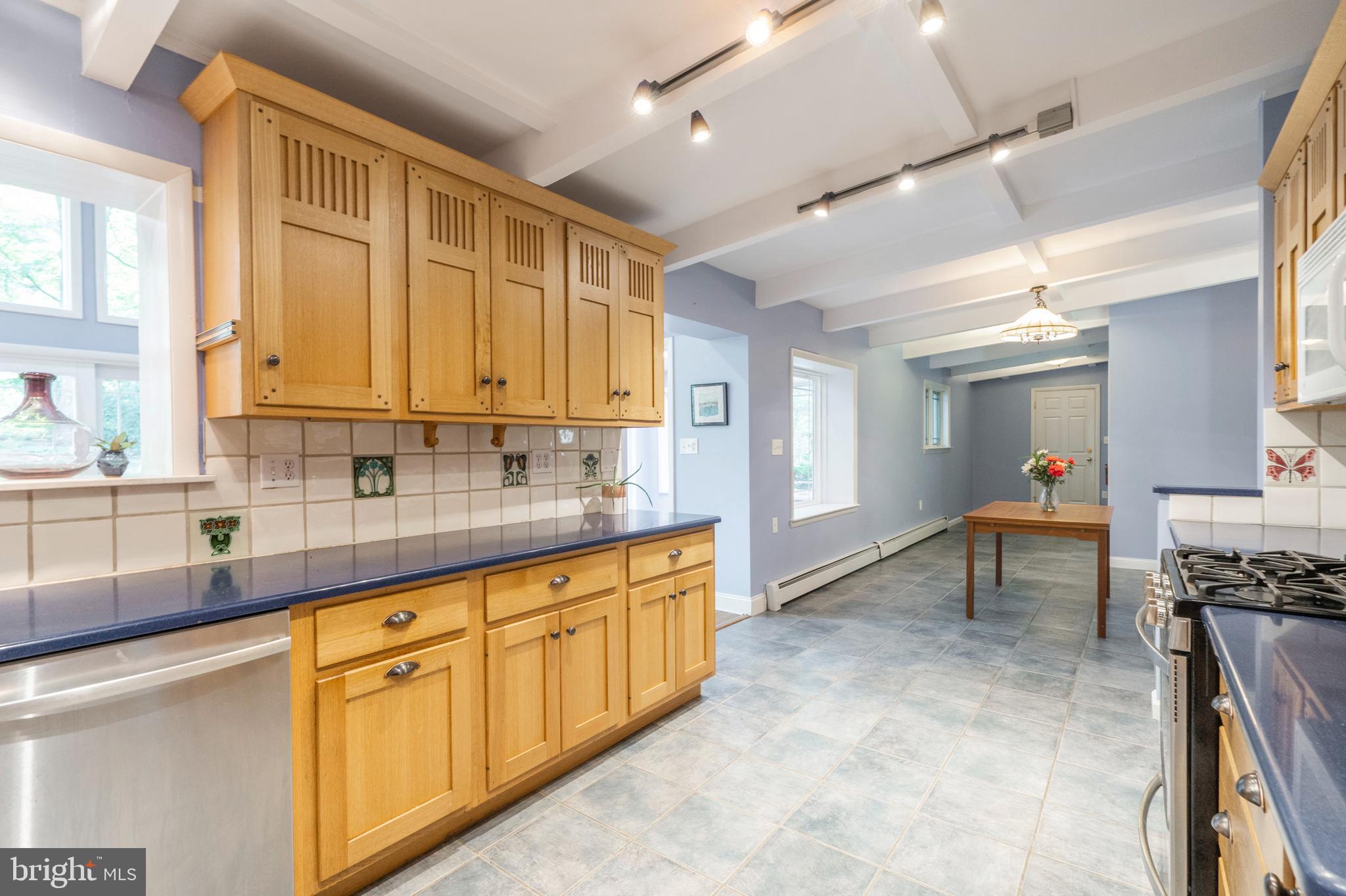 489 Woodhill Road Wayne, PA 19087 - Photo 16 of 48