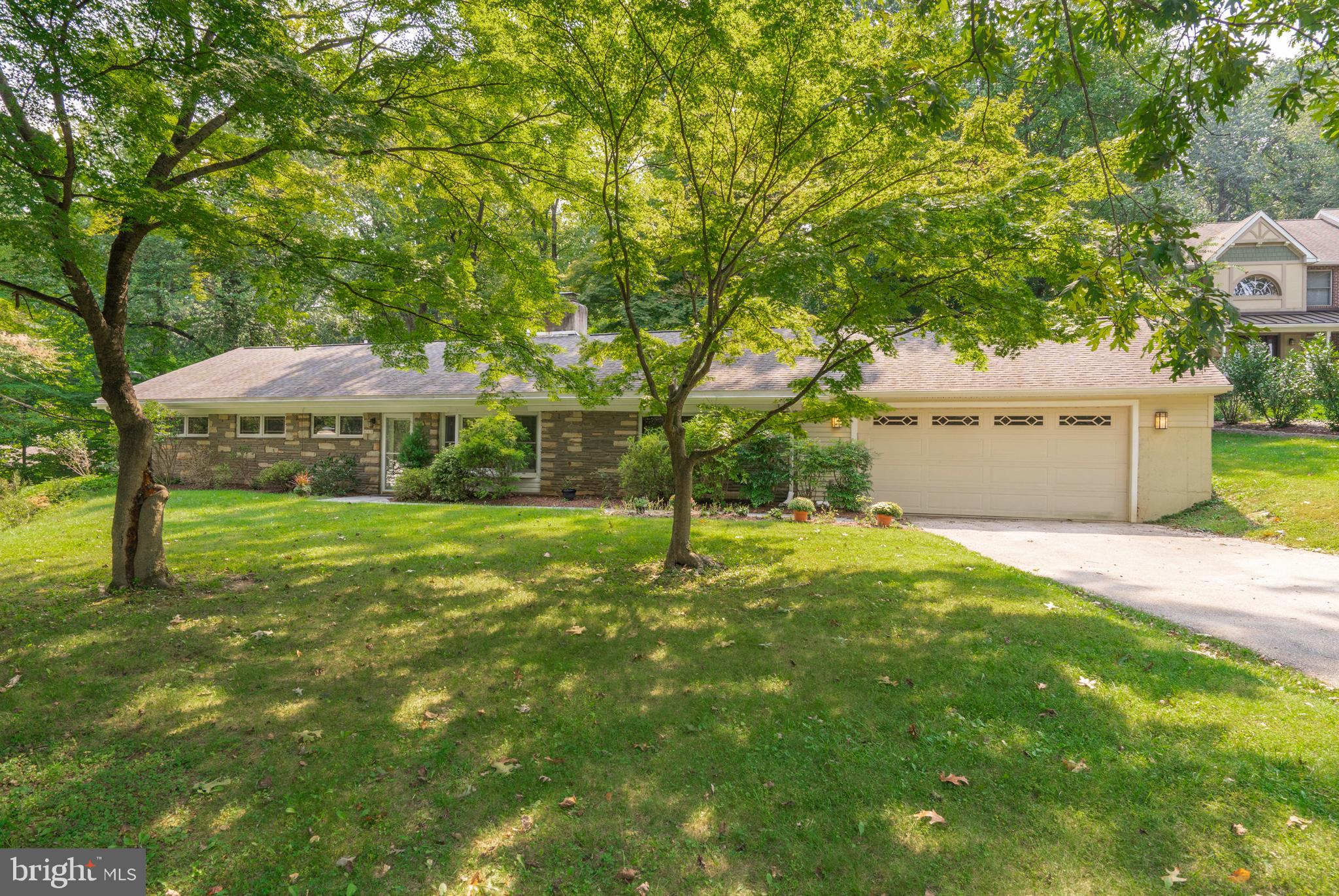 489 Woodhill Road Wayne, PA 19087 - Photo 3 of 48