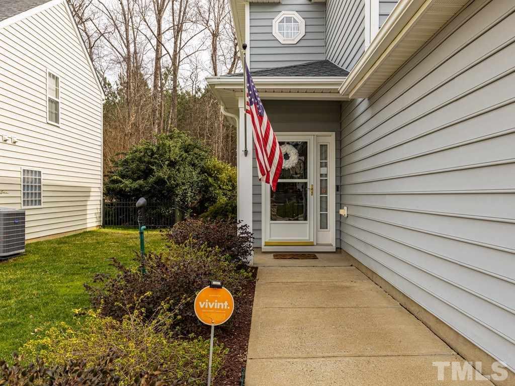 323 Inkster Cove Raleigh, NC 27603 - Photo 3 of 30