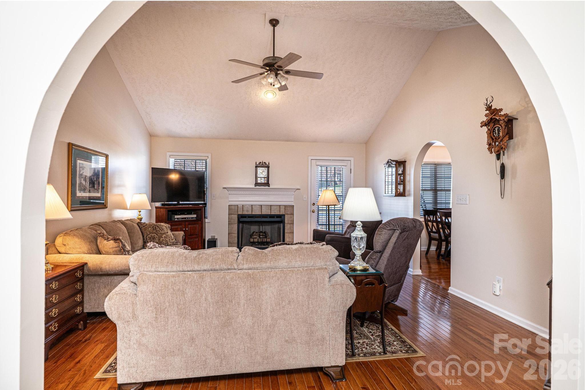 2576 Rolling Ridge Drive Hickory, NC 28602 - Photo 12 of 34