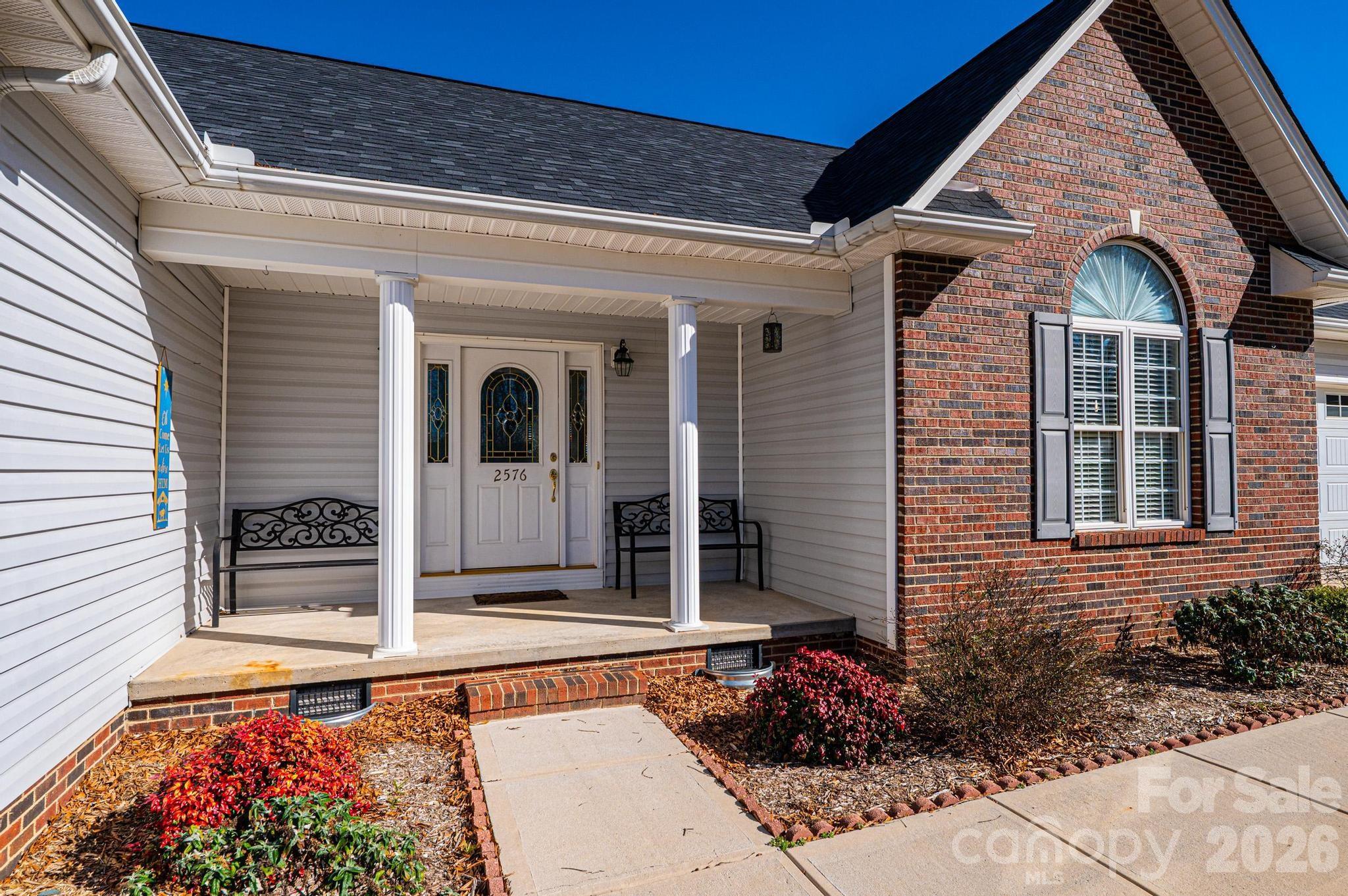 2576 Rolling Ridge Drive Hickory, NC 28602 - Photo 9 of 34