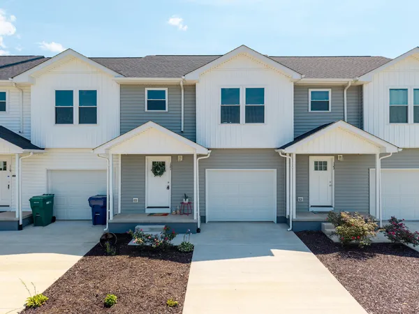 $255,000 | 121 21st Street, Grottoes, VA 24441