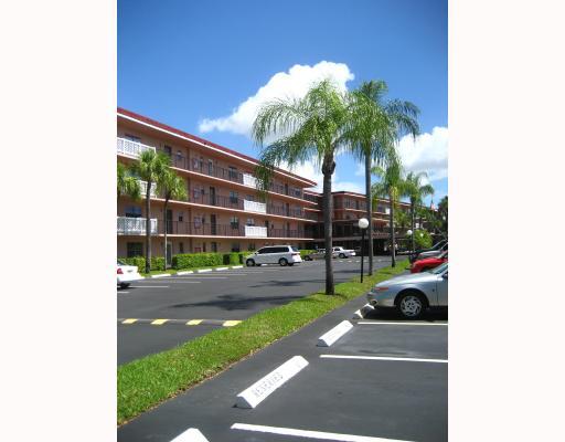 9273 Southwest 8th Street, Unit 401B Boca Raton, FL 33428 - Photo 5 of 12 Additional Photo
