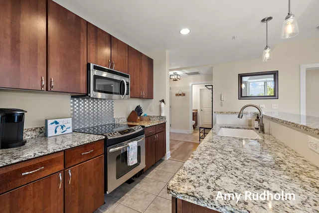 $289,900 | 529 Miller Drive, Unit 214, Grand Haven, MI 49417