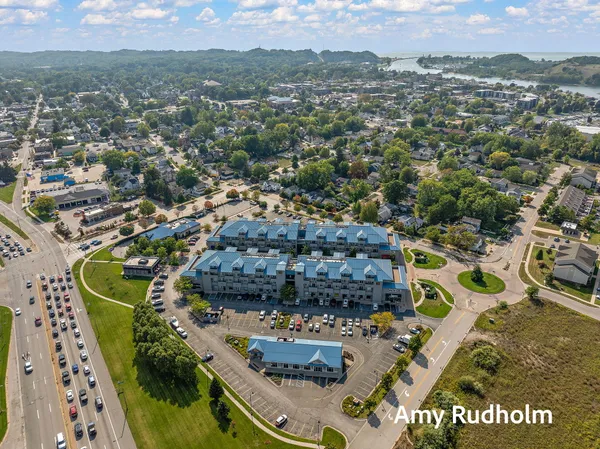 $289,900 | 529 Miller Drive, Unit 214, Grand Haven, MI 49417