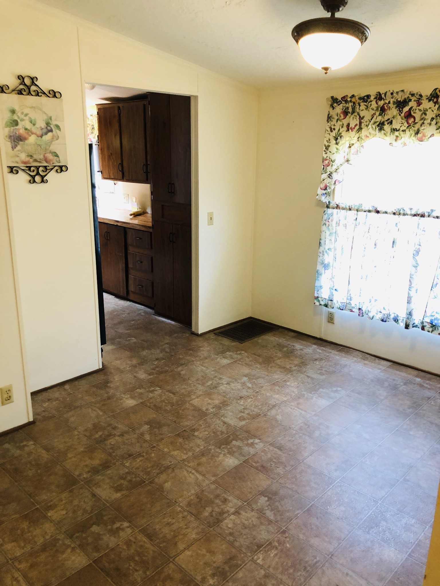 8623 Aedc Road Estill Springs, TN 37330 - Photo 11 of 39 Gallery Image 11