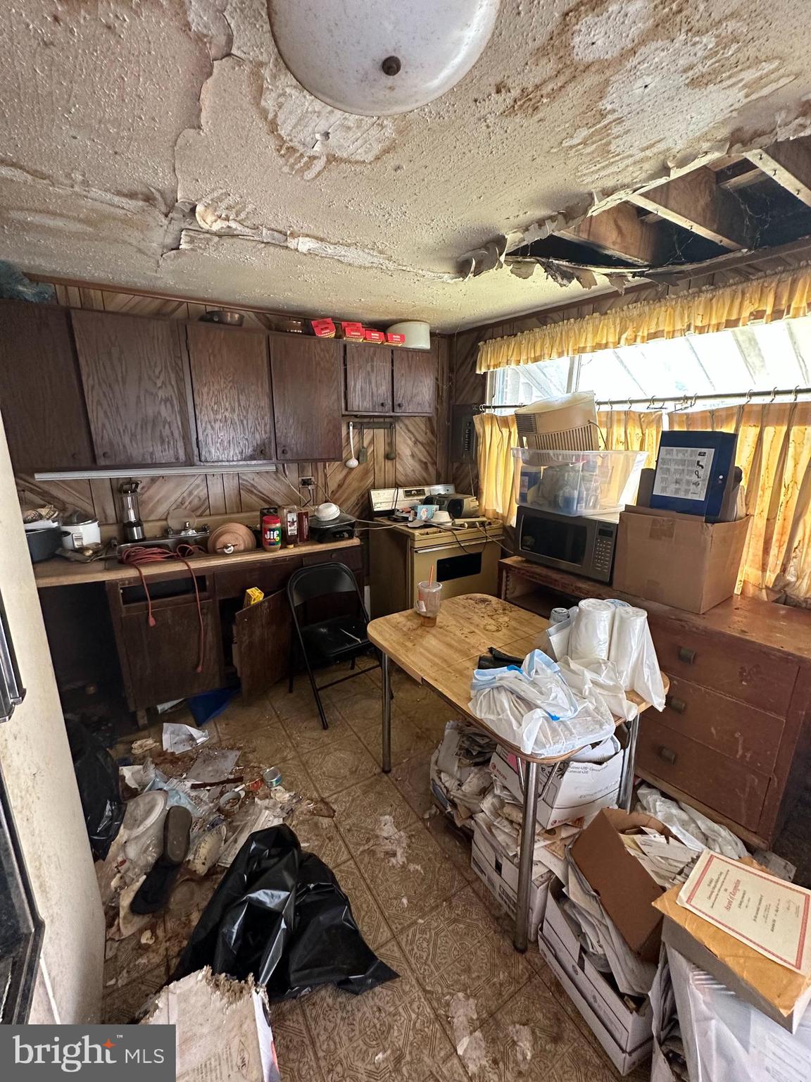 3049 Freeway Halethorpe, MD 21227 - Photo 2 of 6