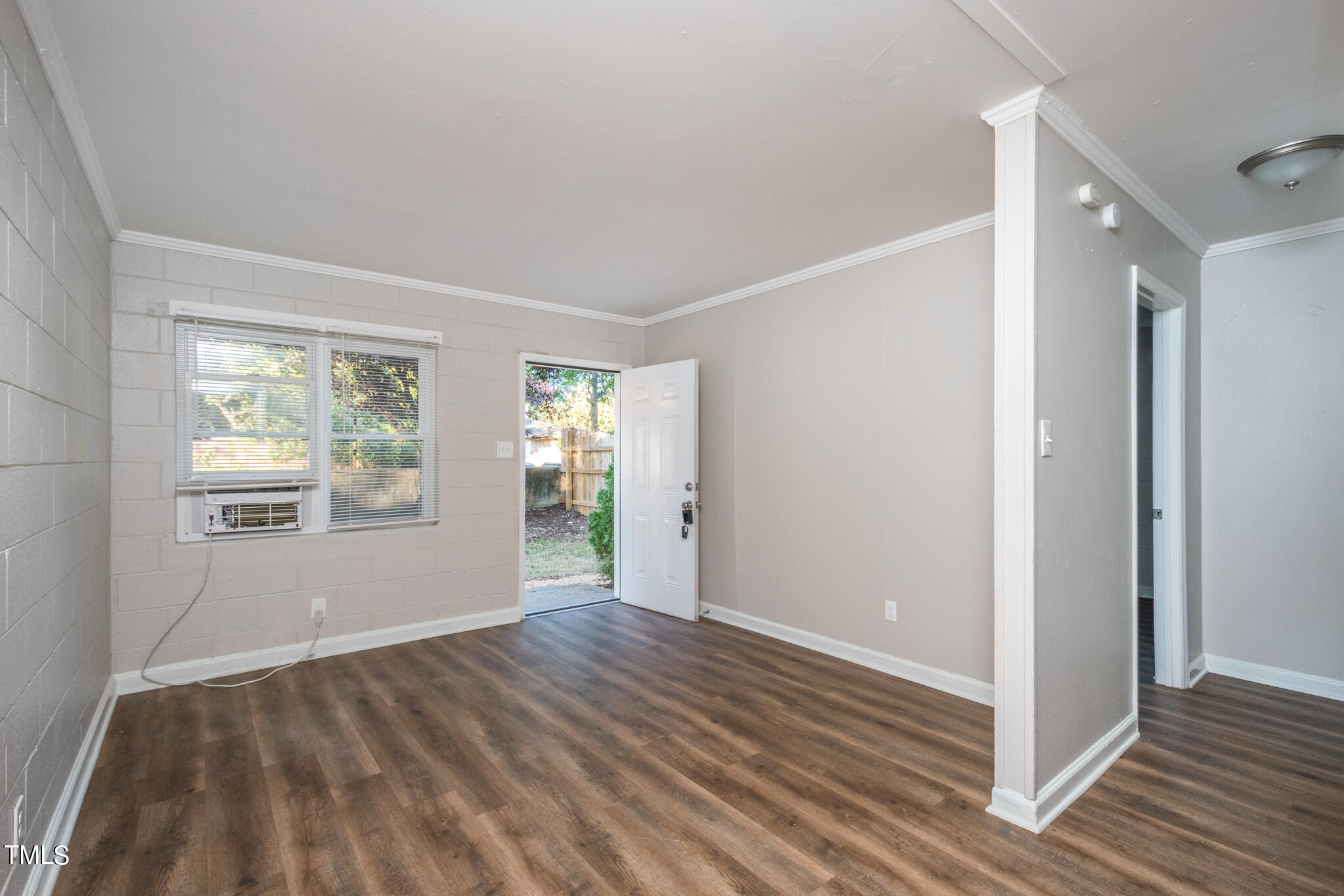 1600 Cross Street Raleigh, NC 27610 - Photo 2 of 18 Living 1 - 1600 Cross St