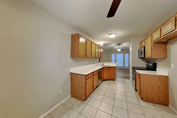 $2,075 | 6922 Todd Lane, Sachse, TX 75048