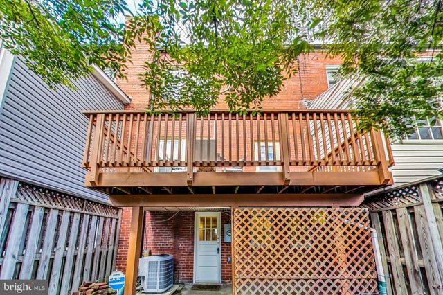 $860,000 | 205 Commonwealth Avenue, Alexandria, VA 22301