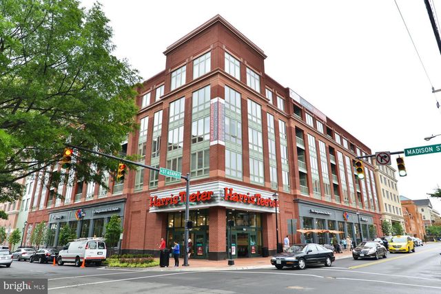 $860,000 | 205 Commonwealth Avenue, Alexandria, VA 22301