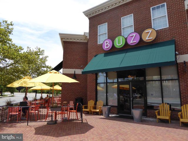 $860,000 | 205 Commonwealth Avenue, Alexandria, VA 22301