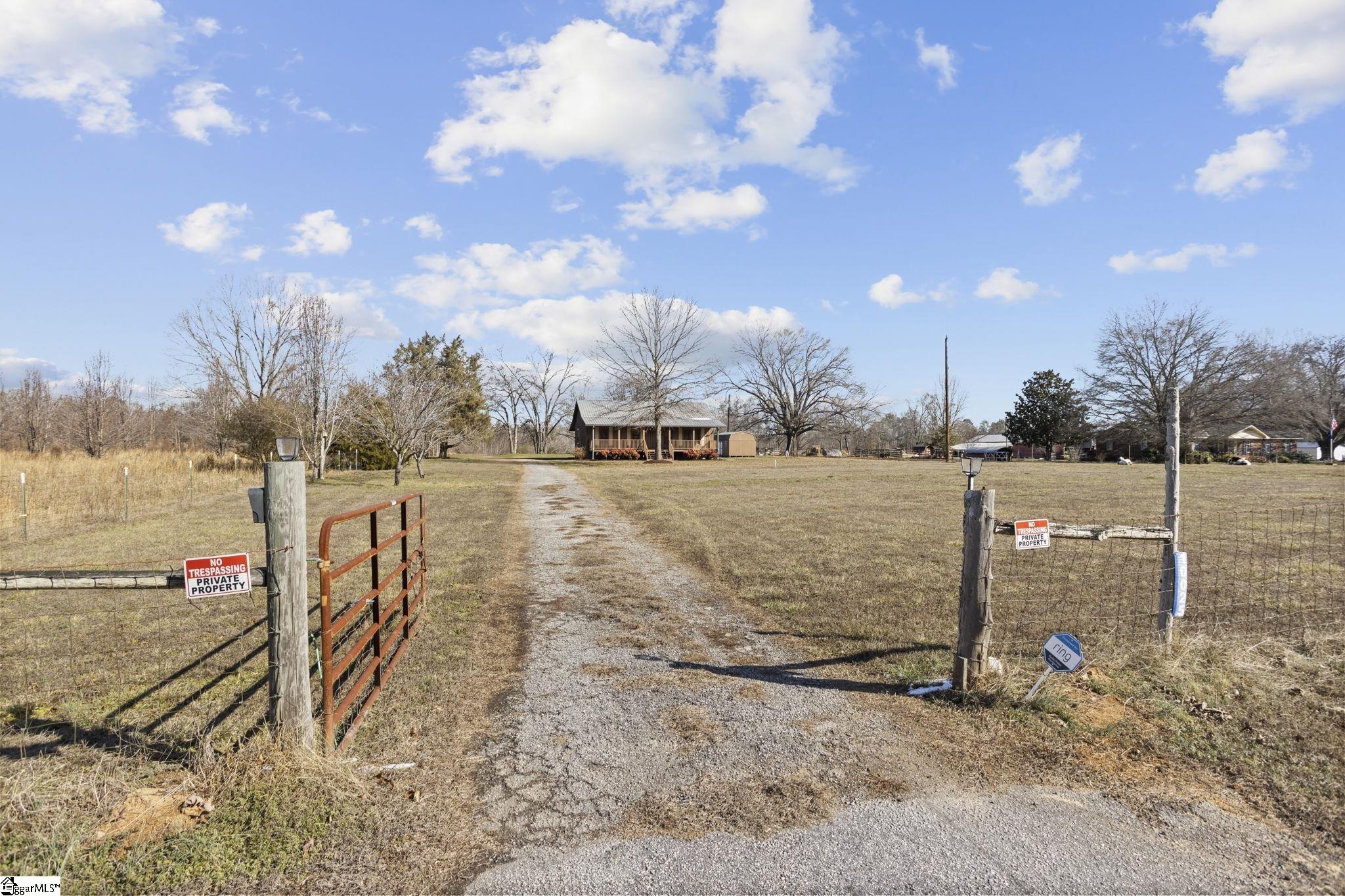 10025 Augusta Road Pelzer, SC 29669 - Photo 16 of 23
