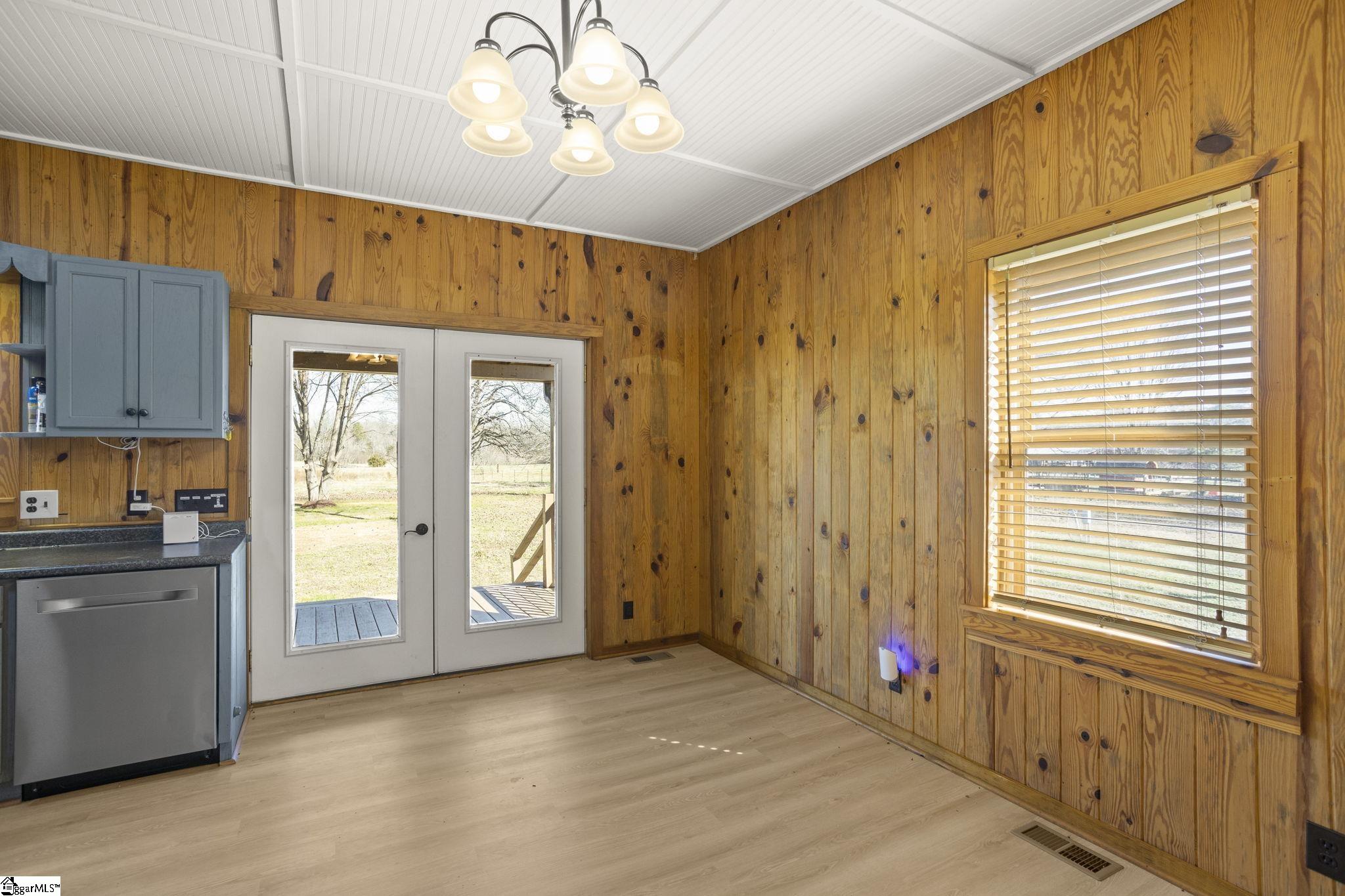 10025 Augusta Road Pelzer, SC 29669 - Photo 20 of 23