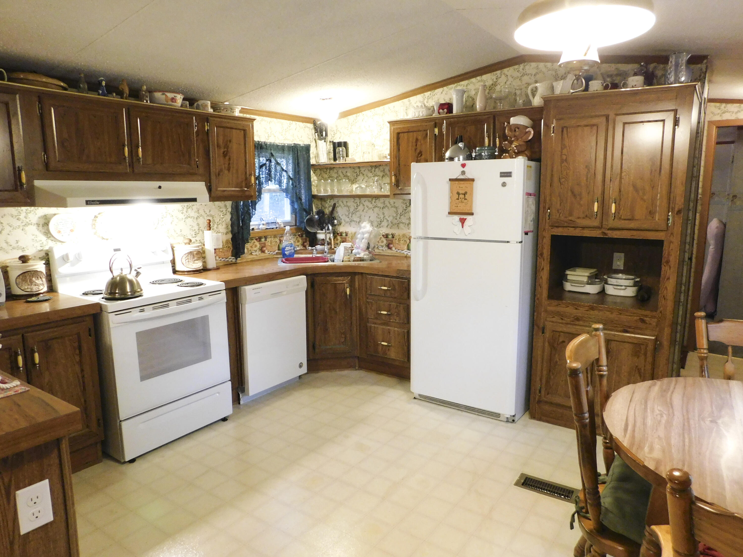 226 Wellington Road Harmony, ME 04942 - Photo 15 of 49 31