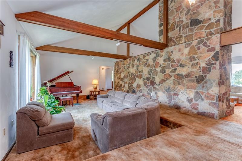 630 Duff Road Sewickley, PA 15143 - Photo 2 of 25