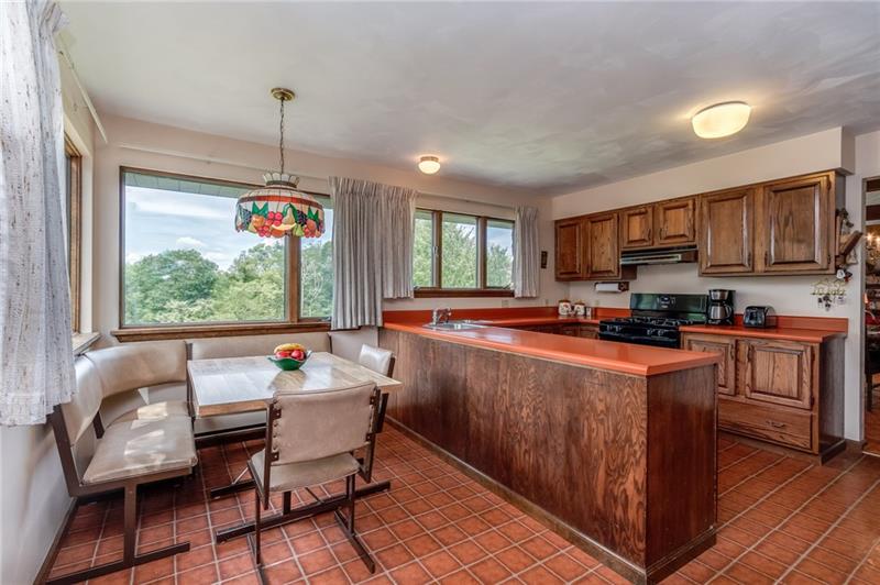 630 Duff Road Sewickley, PA 15143 - Photo 8 of 25