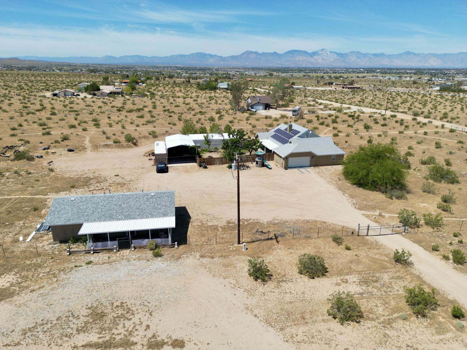 1661 East Dolphin Avenue Ridgecrest, CA 93555 - Photo 7 of 46