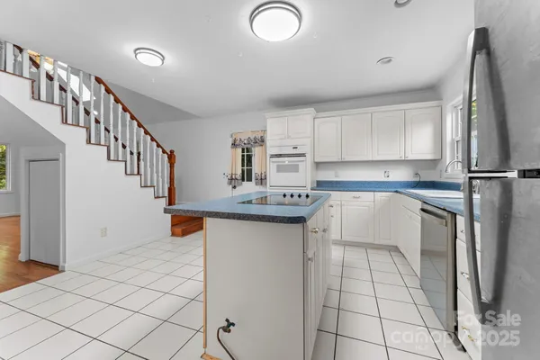 $525,000 | 90 Wilds Cove Road, Franklin, NC 28734