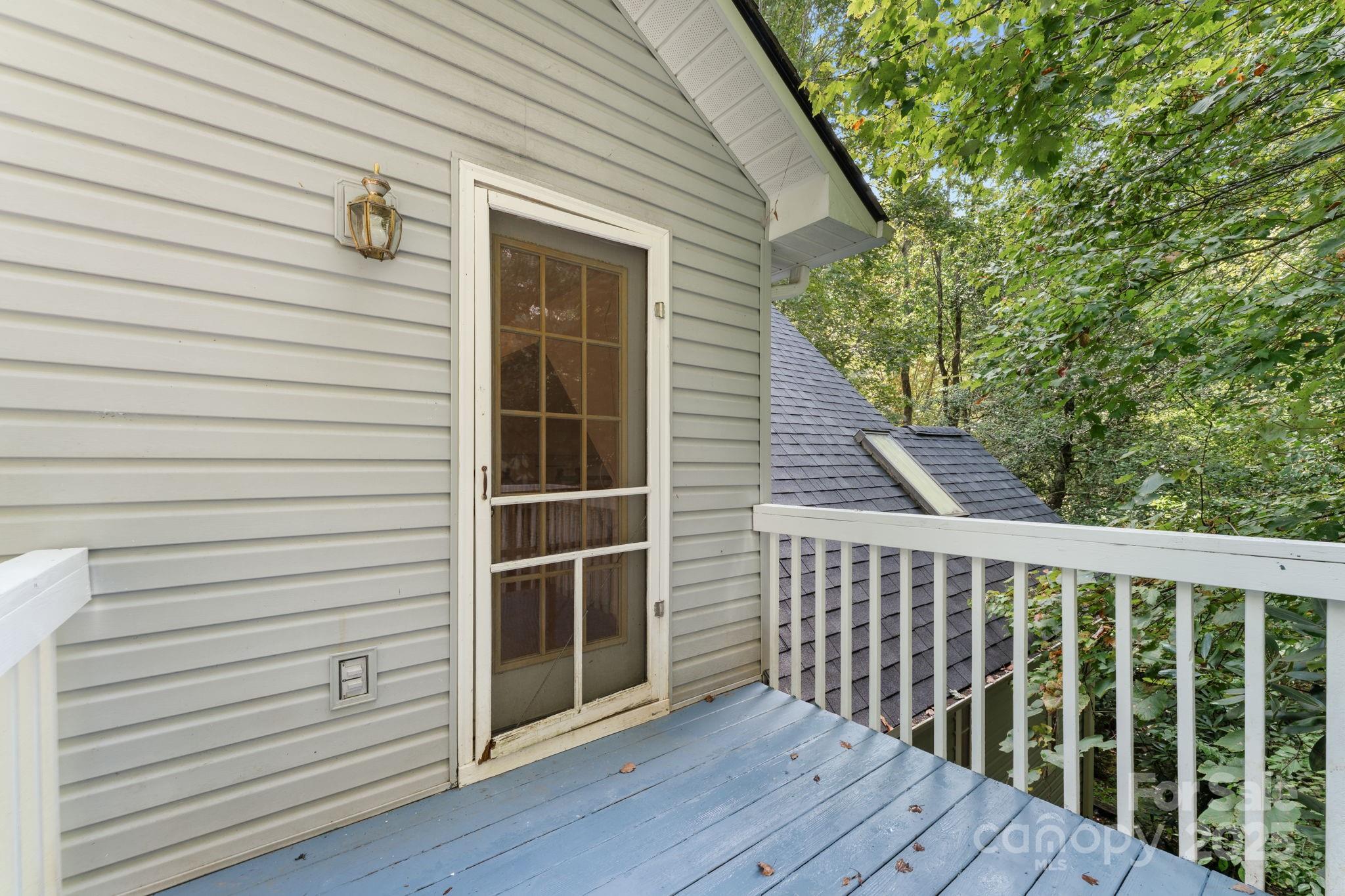 90 Wilds Cove Road Franklin, NC 28734 - Photo 8 of 47