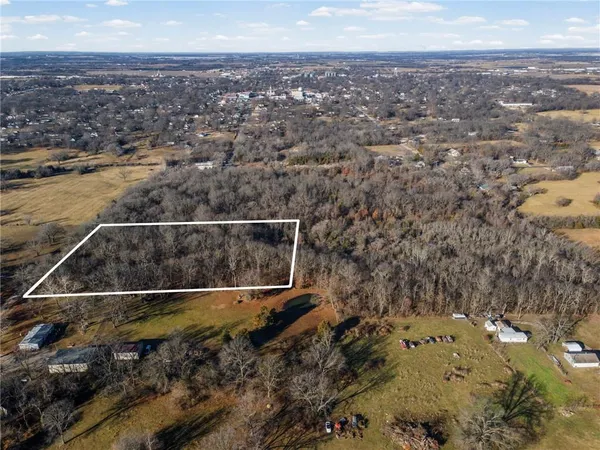 $105,000 | Se Lot East Pine Street, Butler, MO 64730