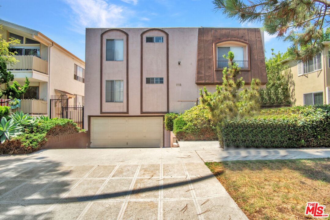 1118 9th Street Santa Monica, CA 90403 - Photo 2 of 10