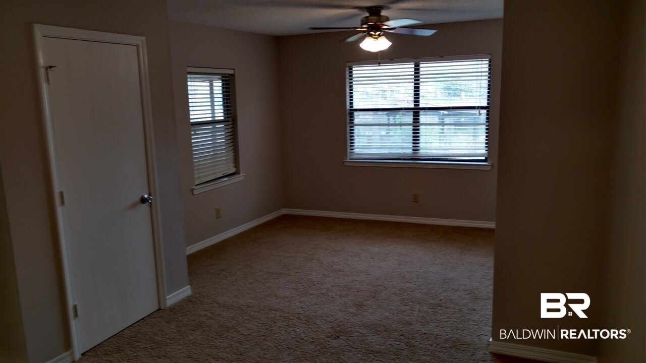 11826 Pioneer Road Theodore, AL 36582 - Photo 16 of 28