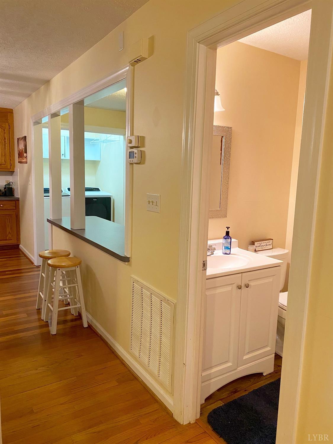 2428 Hawthorne Road Lynchburg, VA 24503 - Photo 16 of 78 Gallery Image 16