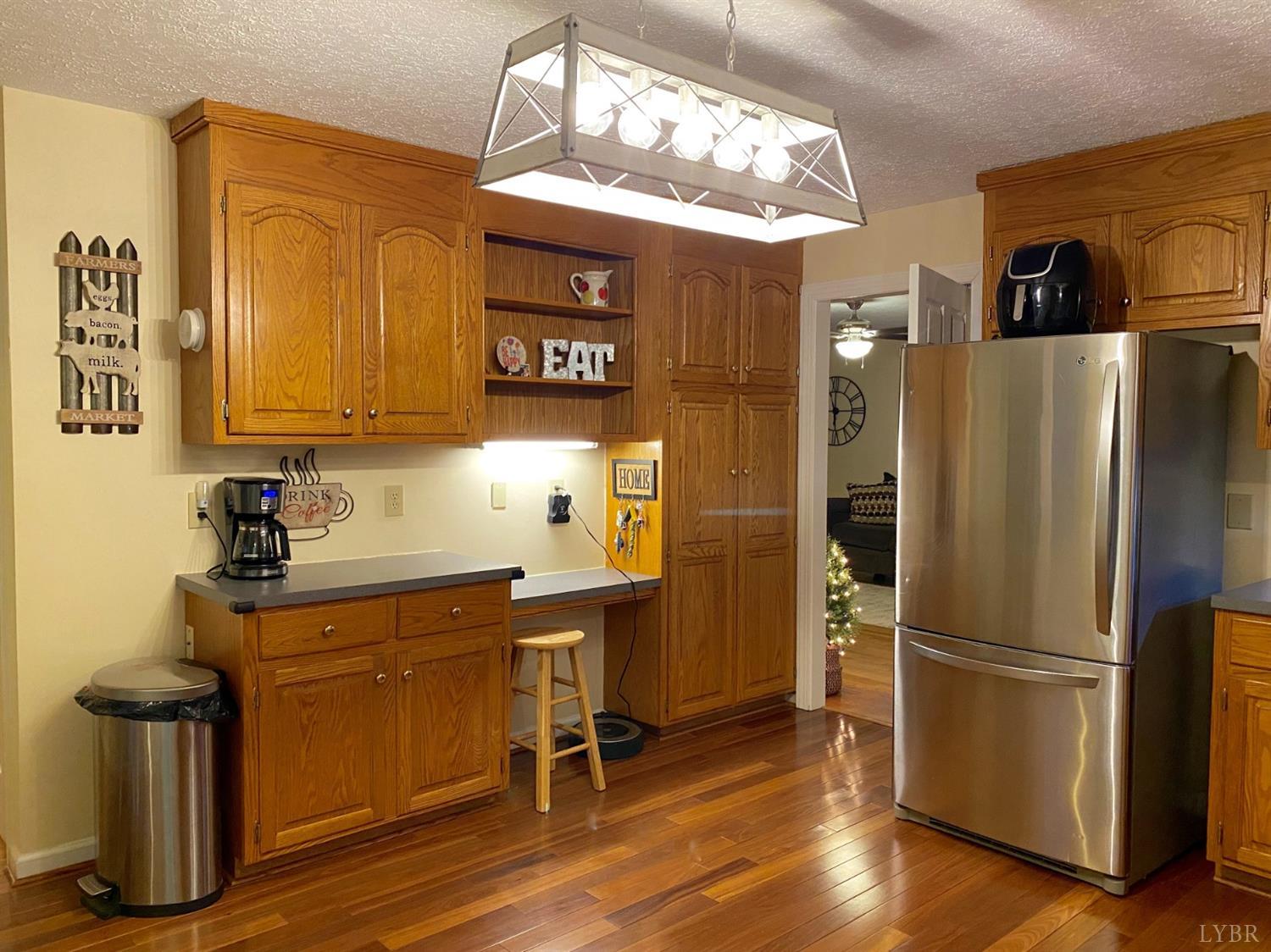 2428 Hawthorne Road Lynchburg, VA 24503 - Photo 21 of 78 Gallery Image 21