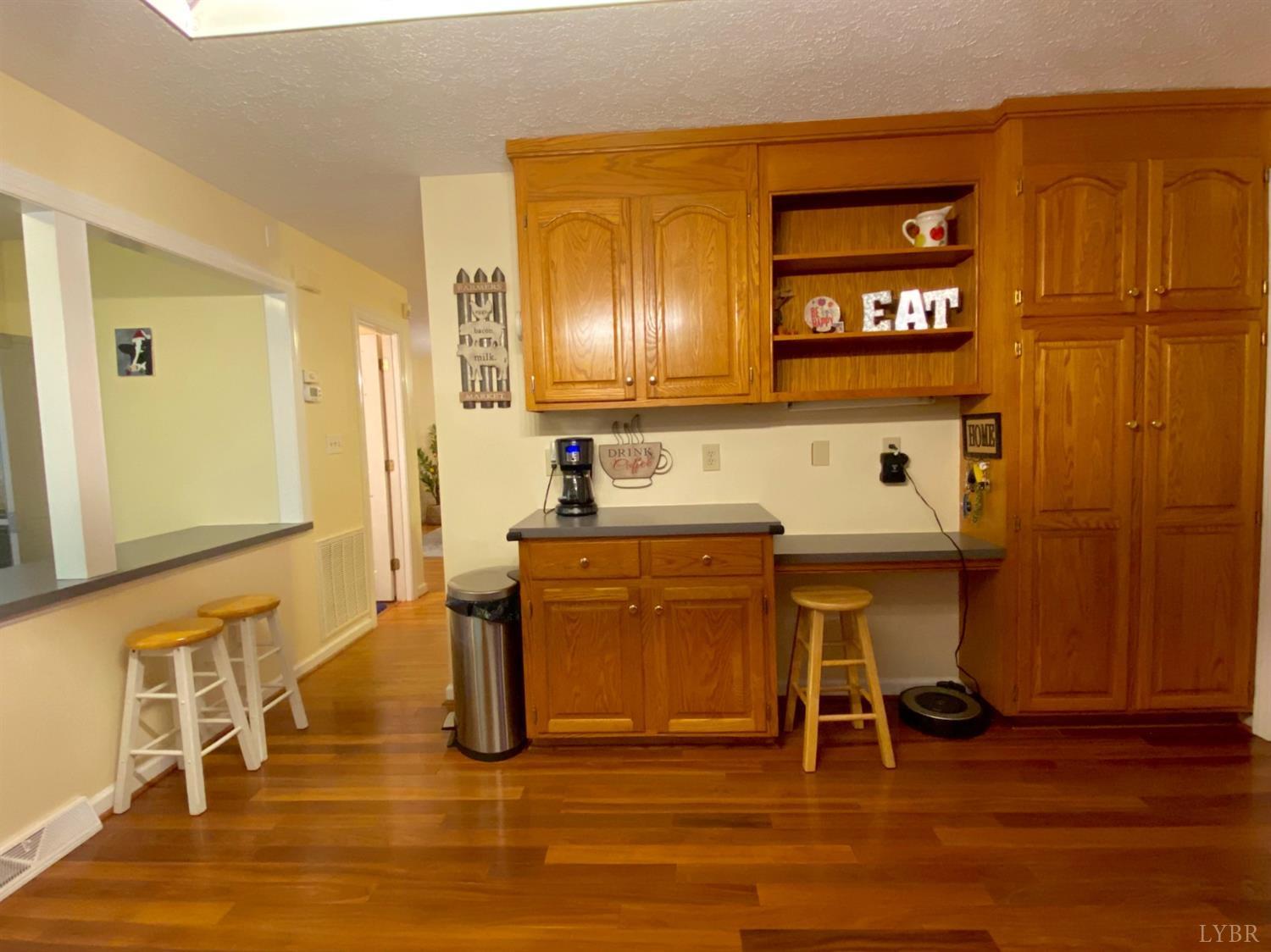 2428 Hawthorne Road Lynchburg, VA 24503 - Photo 22 of 78 Gallery Image 22