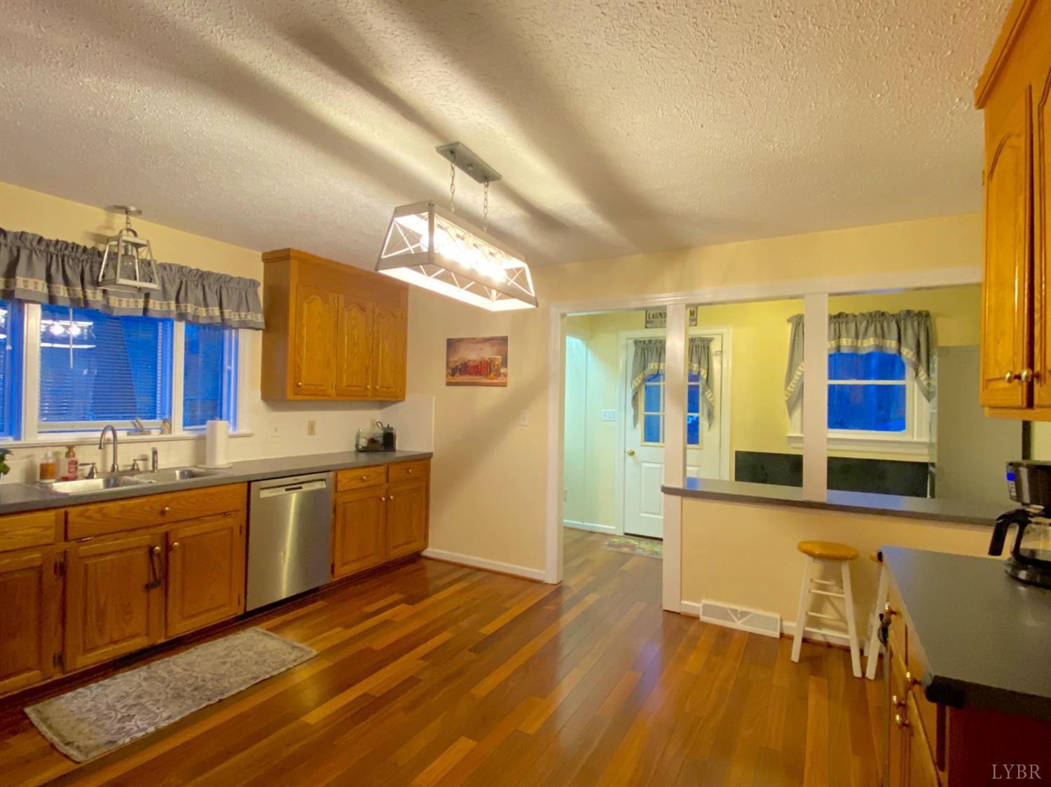 2428 Hawthorne Road Lynchburg, VA 24503 - Photo 23 of 78 Gallery Image 23