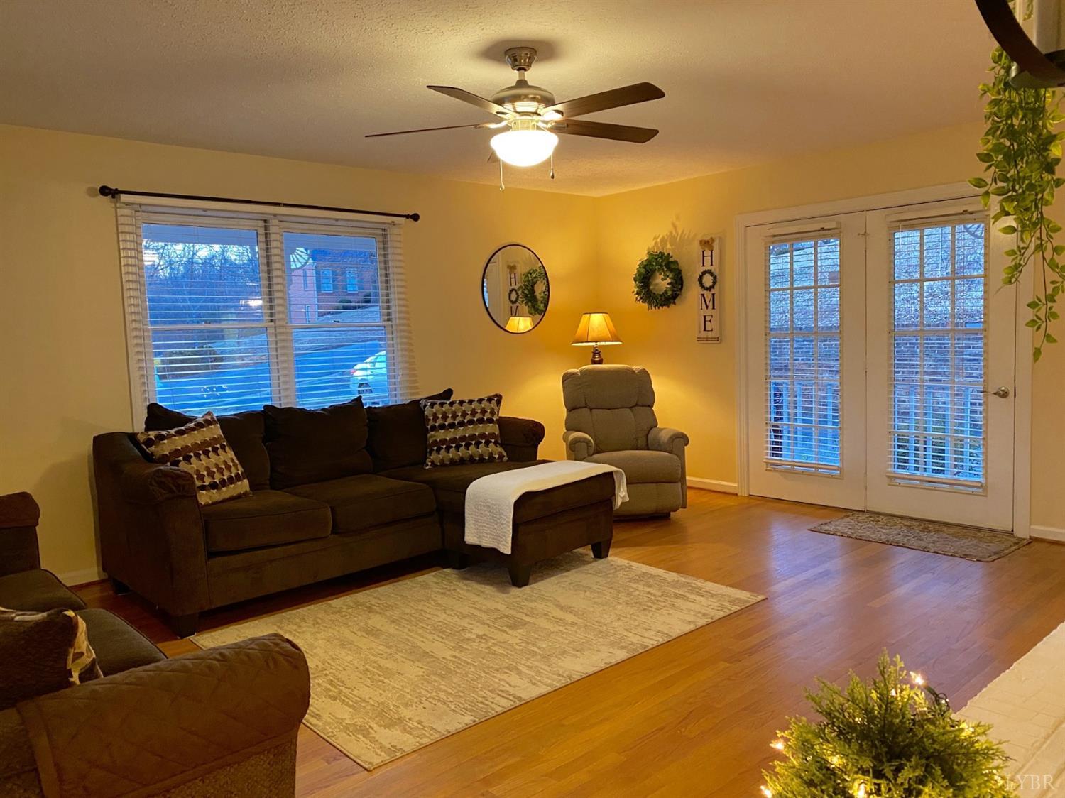 2428 Hawthorne Road Lynchburg, VA 24503 - Photo 5 of 78 Gallery Image 5