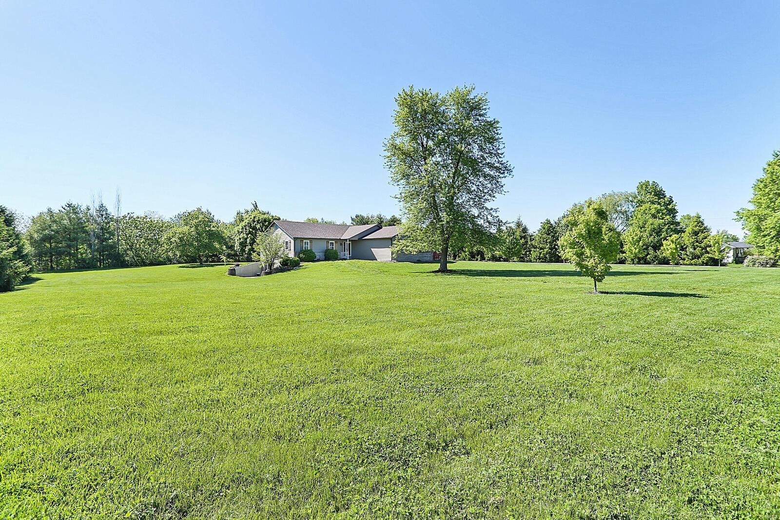 3939 Staunton Road Edwardsville, IL 62025 - Photo 22 of 30