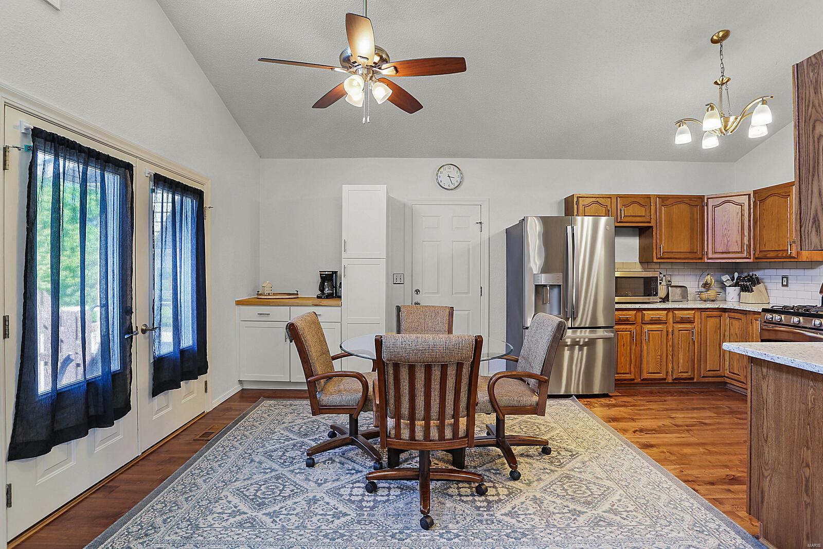 3939 Staunton Road Edwardsville, IL 62025 - Photo 8 of 30