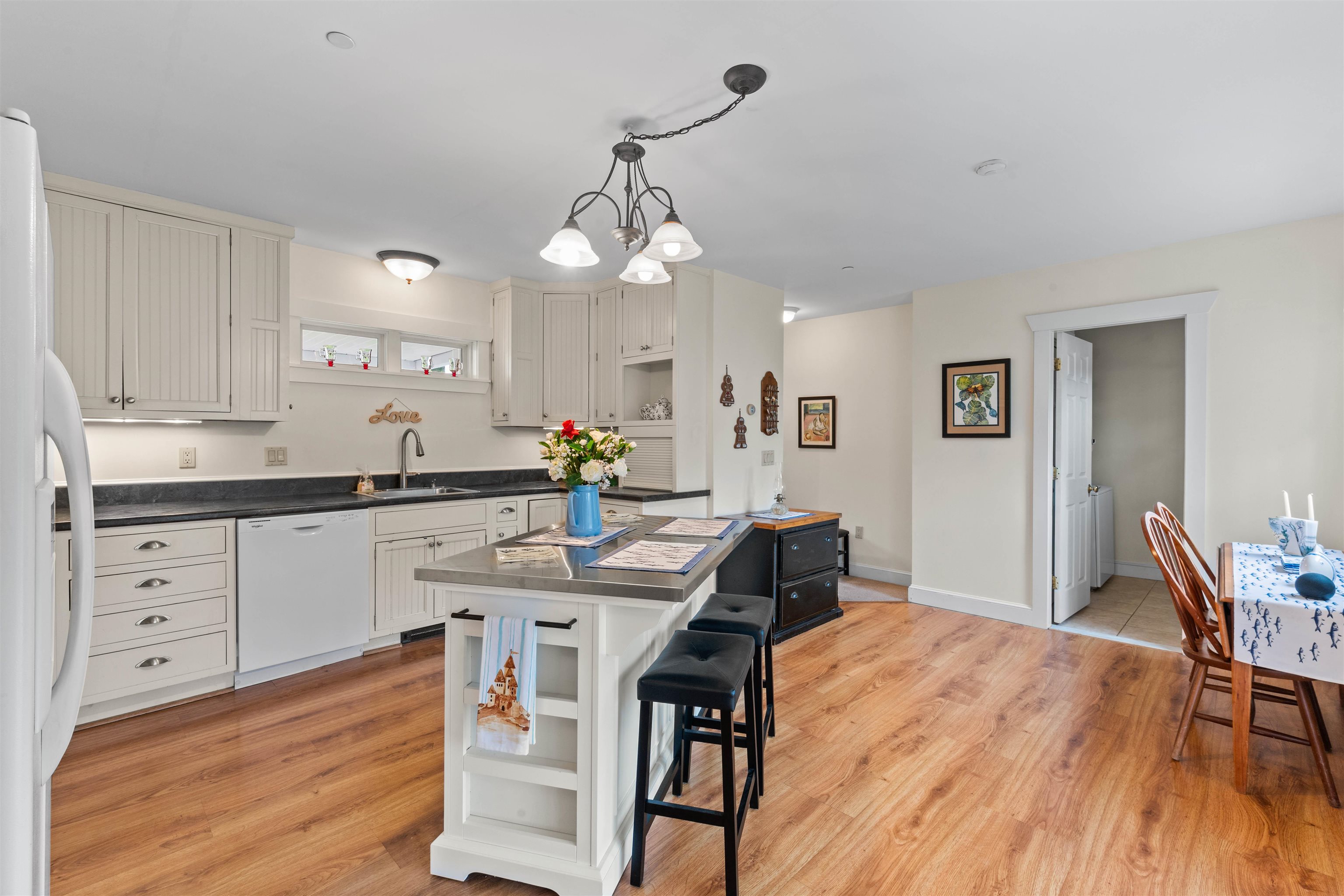 196 East Main Street, Unit 5 Conway, NH 03818 - Photo 8 of 37