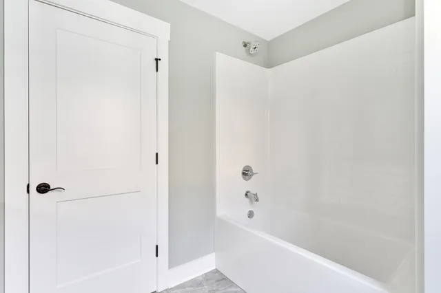 $3,000 | 1305 Thomas Avenue, Unit 6, Chattanooga, TN 37409